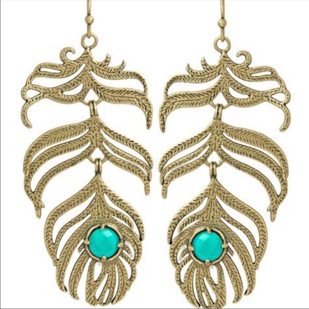 ISO Kendra Scott Eileen earrings—any color stone